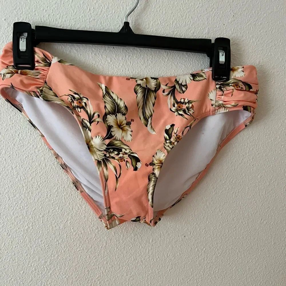 Nip Tuck Swim Women Swimming Bottom size 8 Orange Floral